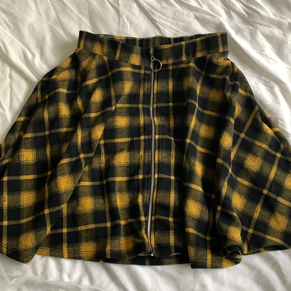 Black and Yellow Skirt